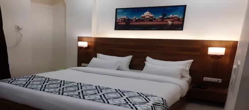 https://crmbeta.traviyo.in/CDN/1614/Images/HmHotel/638917317062301681_temp.jpg